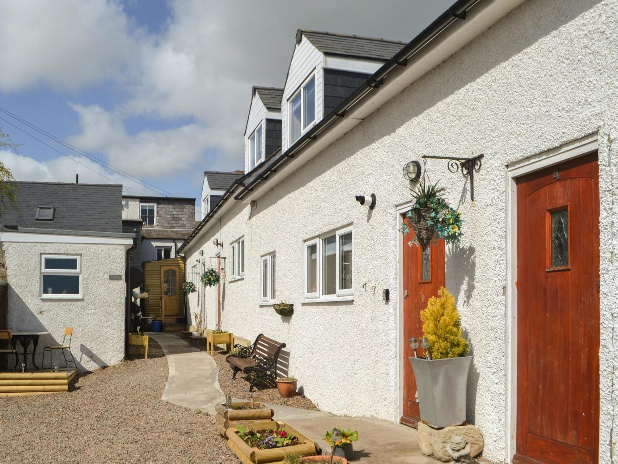 Swans Nest - Uk43545 Holiday home *